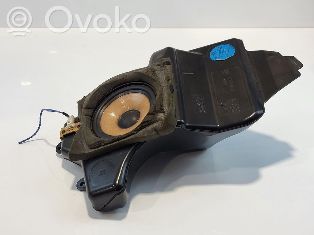 BMW 5 E39 Takaoven kaiutin 