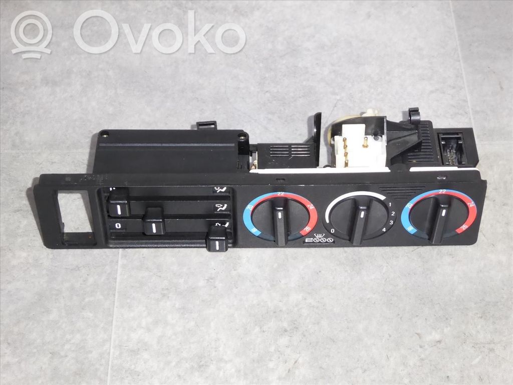 BMW 5 E34 Air conditioning/heating control unit 