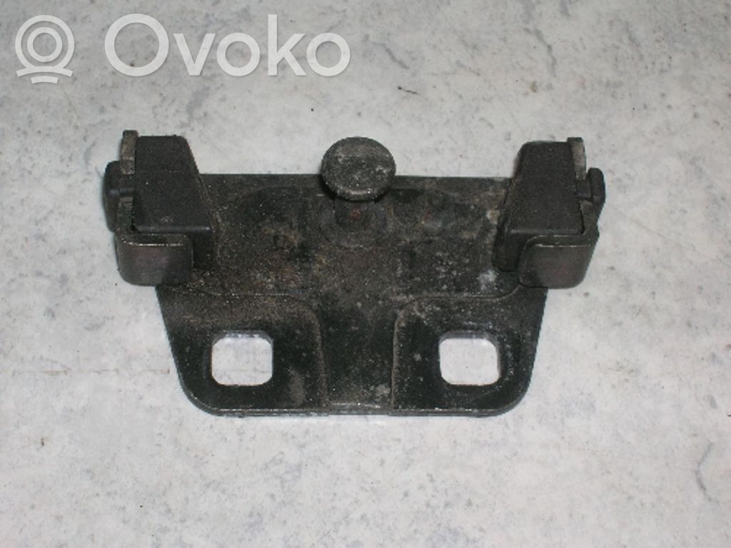 BMW 5 E34 Tailgate lock loop/hook striker 