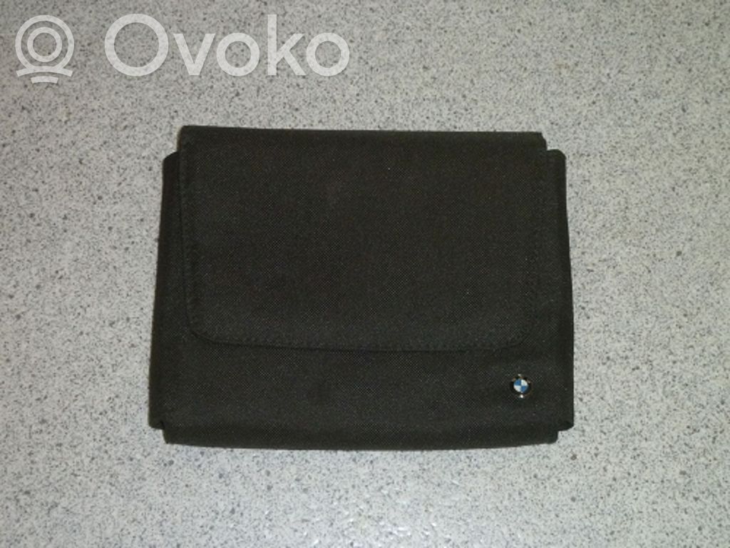 BMW 5 E60 E61 Servisa grāmata 