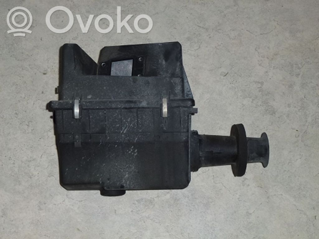 BMW 5 E34 Ansaugdämpfer Resonator 