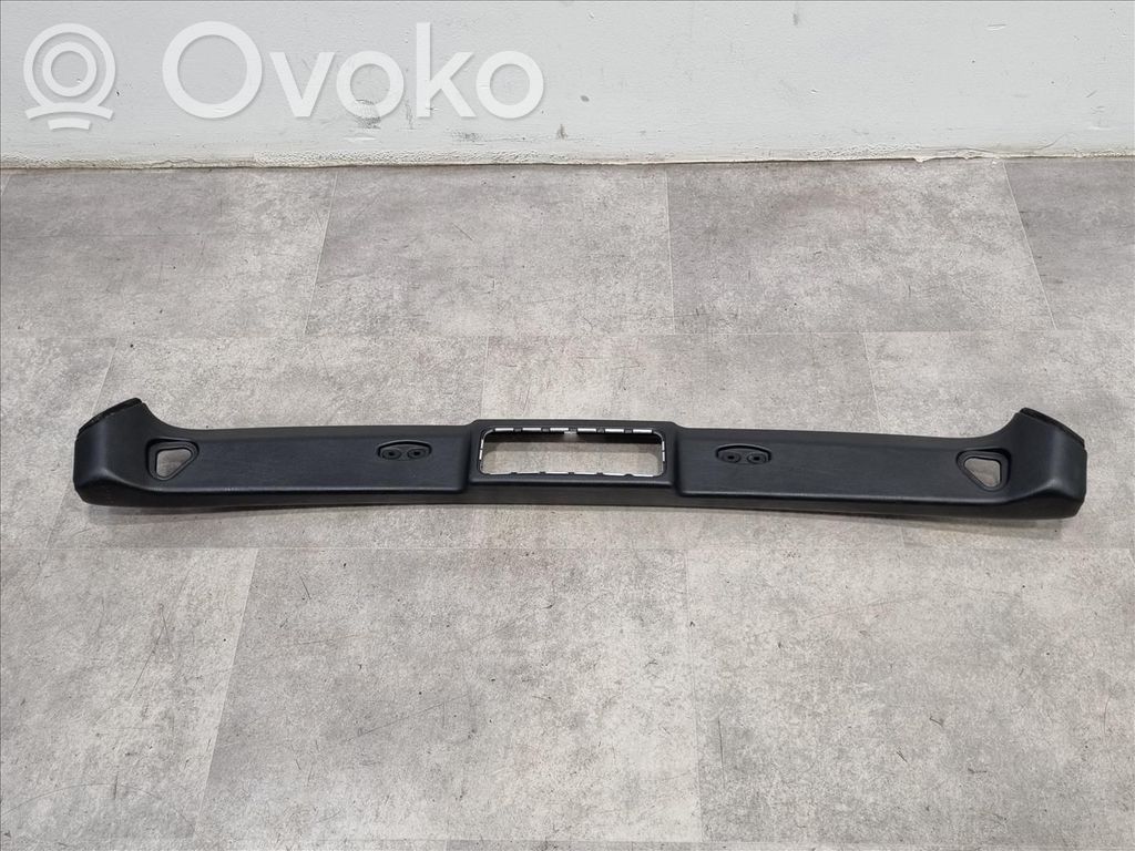 BMW 3 E46 Priekinio stiklo apdaila 