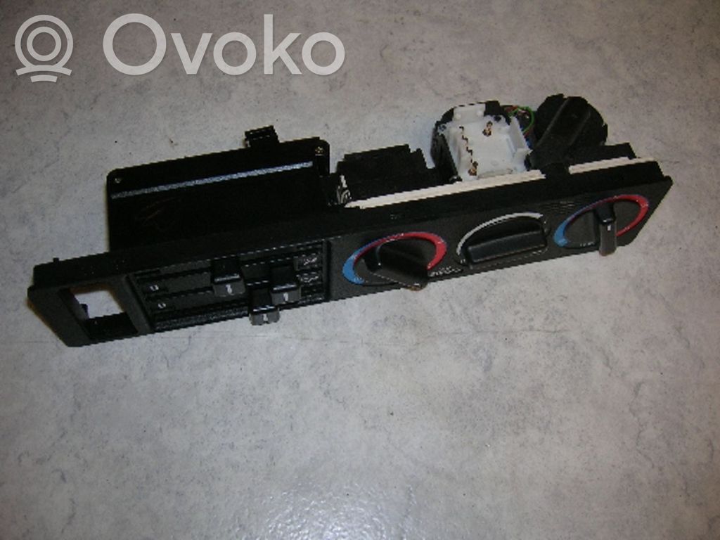 BMW 5 E34 Climate control unit 