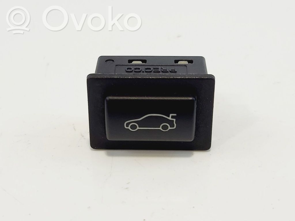 BMW 5 F10 F11 Bouton interrupteur ouverture du coffre