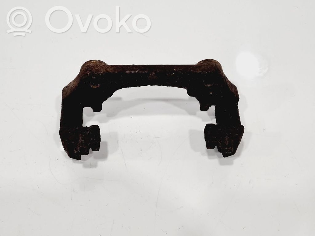 Plaquette / support d'étrier avant   34116769095,34116769095