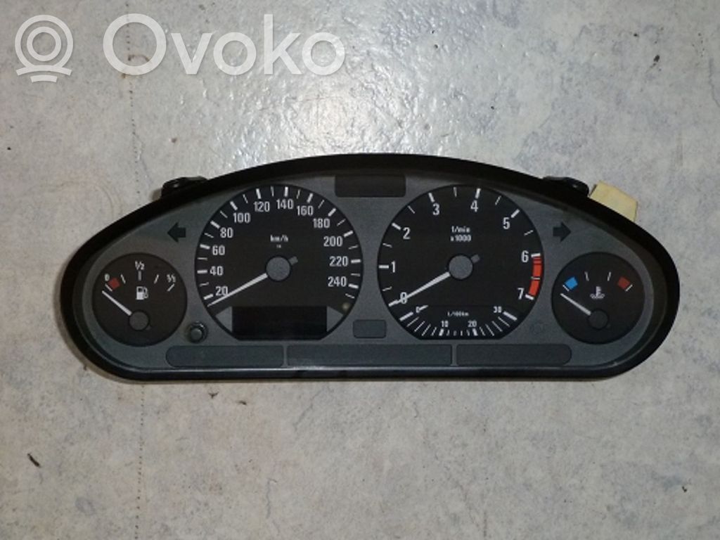 BMW 3 E36 Geschwindigkeitsmesser Cockpit 