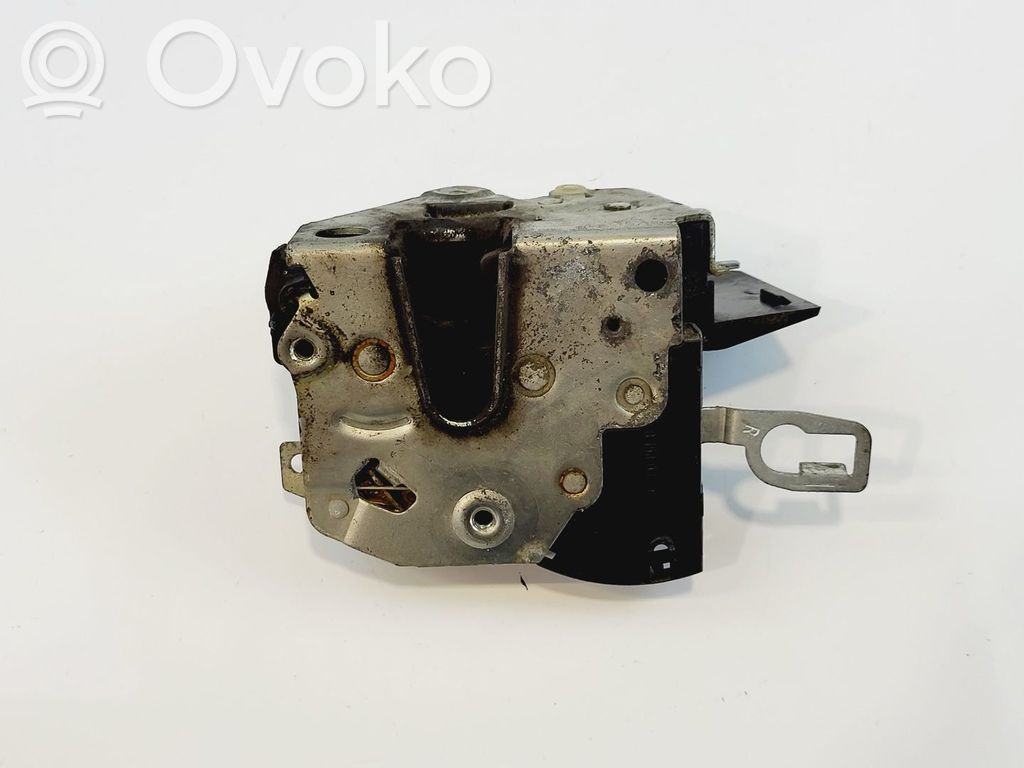 BMW 3 E36 Front door lock 