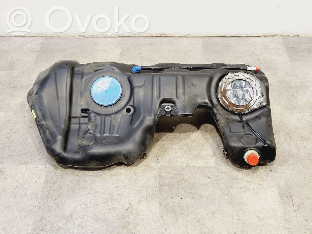 BMW 3 F30 F35 F31 Serbatoio del carburante