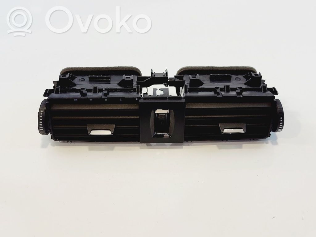 BMW 3 F30 F35 F31 Centrinės oro grotelės 