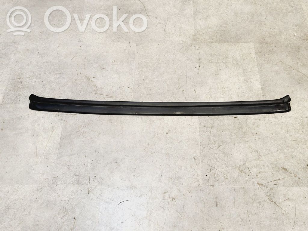 BMW 5 F10 F11 Engine compartment rubber 