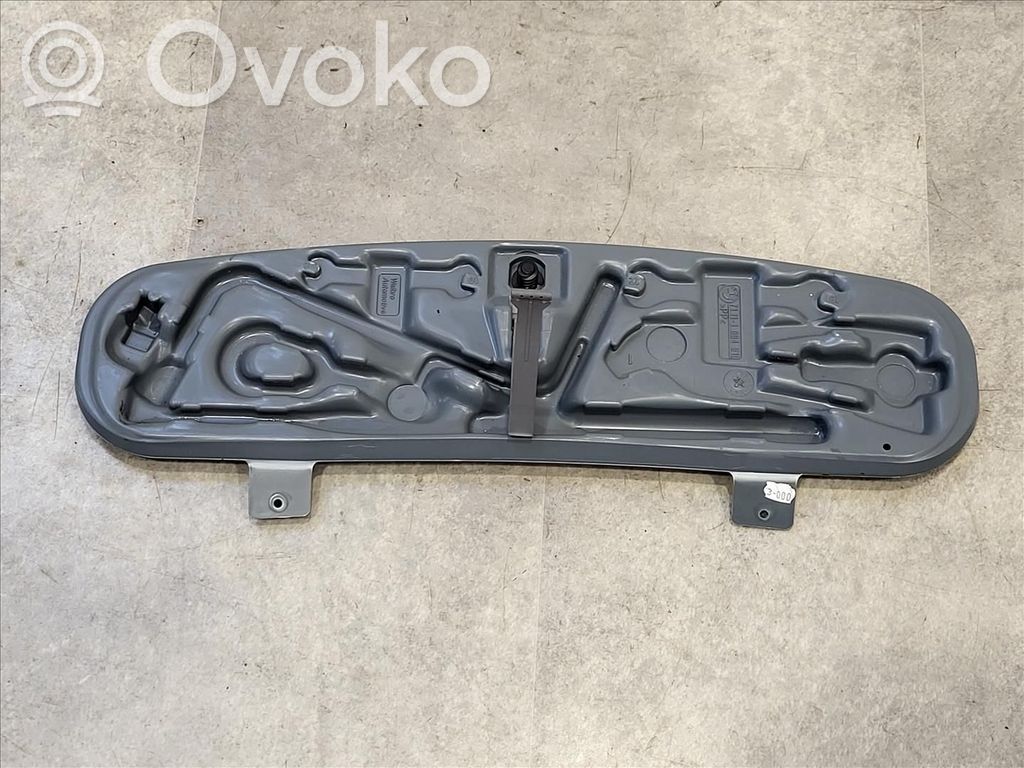 BMW 3 E46 Tool box 