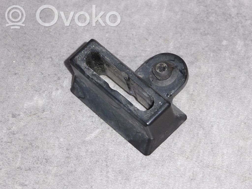 BMW 5 E60 E61 Anti-theft wheel nuts and lock 