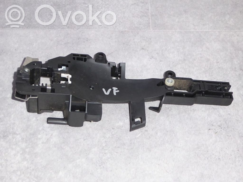 BMW 1 E81 E87 Support poignée extérieur de porte avant 