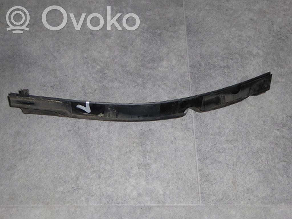 BMW 5 E60 E61 Engine compartment rubber 