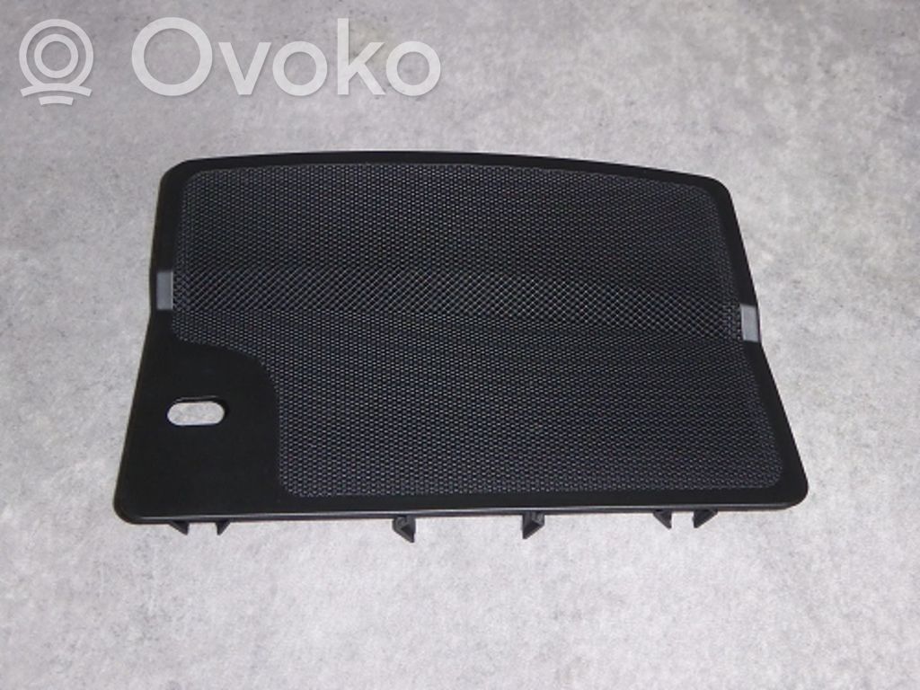BMW 5 E60 E61 Cache enceinte centrale 
