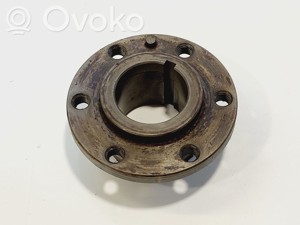 BMW 3 E46 Rear wheel hub 