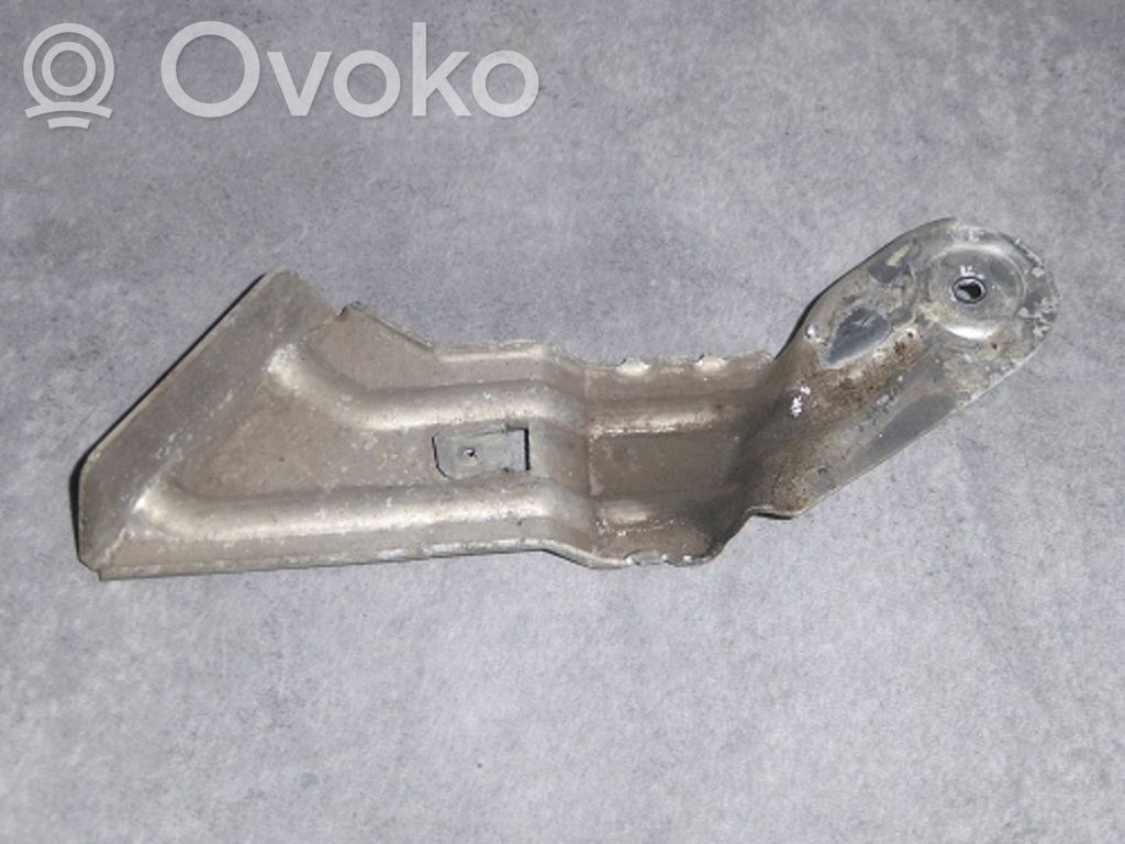Front splash guards bracket   51717140964,51717140964