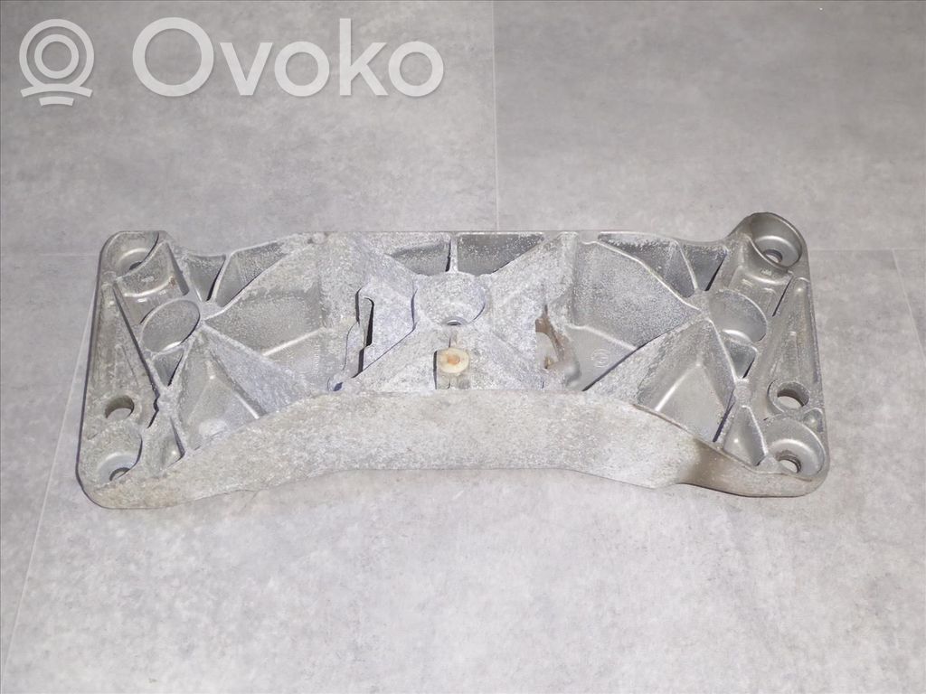 BMW 5 F10 F11 Supporto di montaggio scatola del cambio