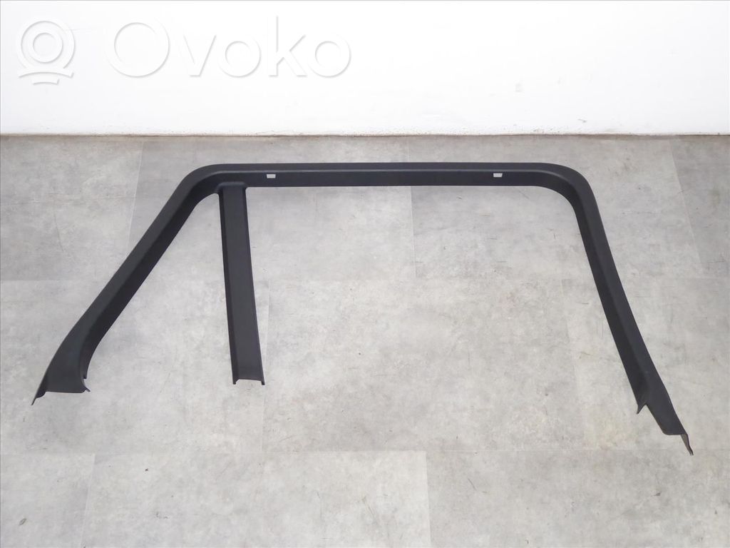 BMW X5 F15 Ramka szyby drzwi tylnych 