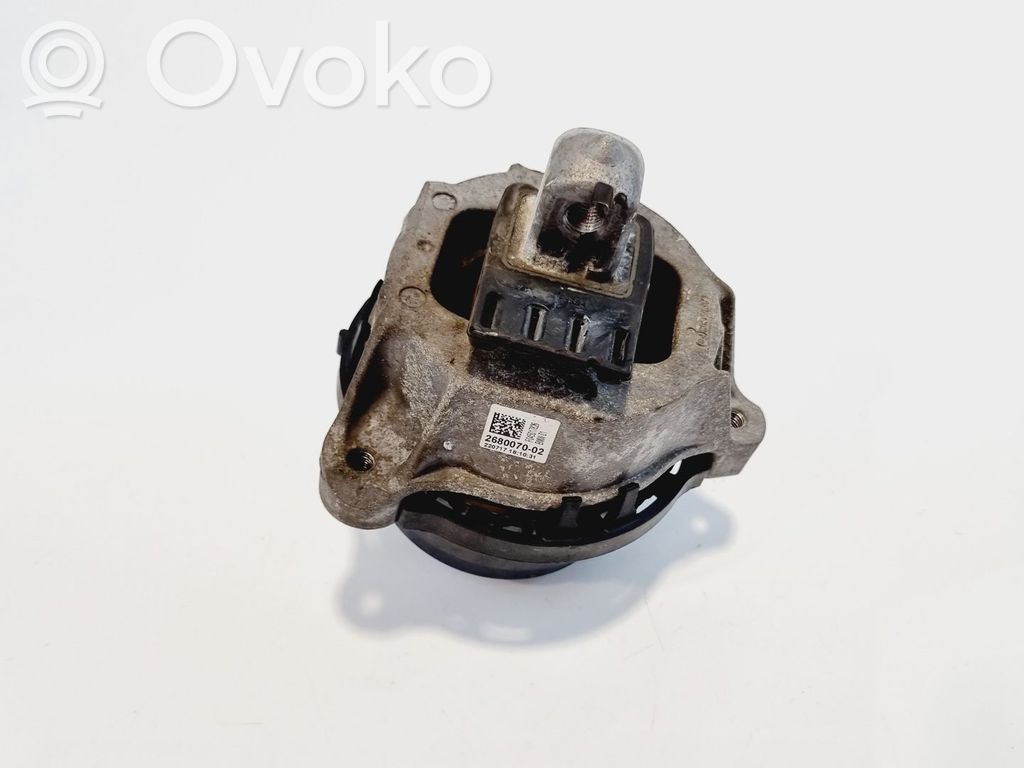 BMW 5 G30 G31 G38 Engine mount bracket 