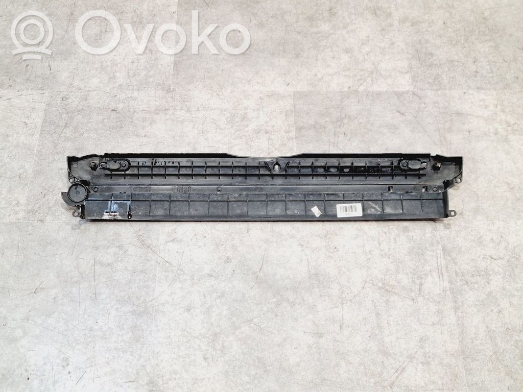 Radiator mount bracket   17117787830,17117787830