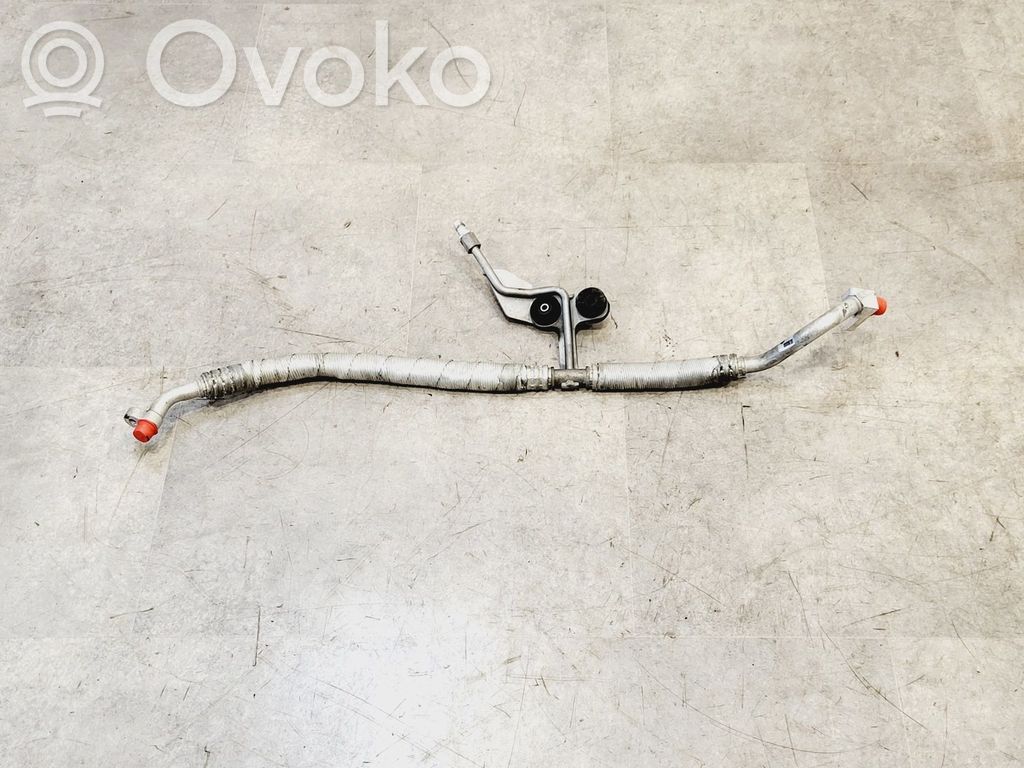 BMW 5 E60 E61 Ilmastointilaitteen putki (A/C) 