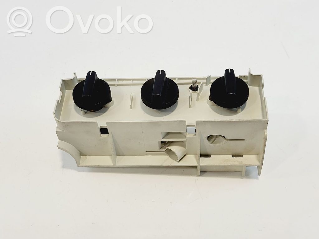 BMW 3 E36 Air conditioning/heating control unit 