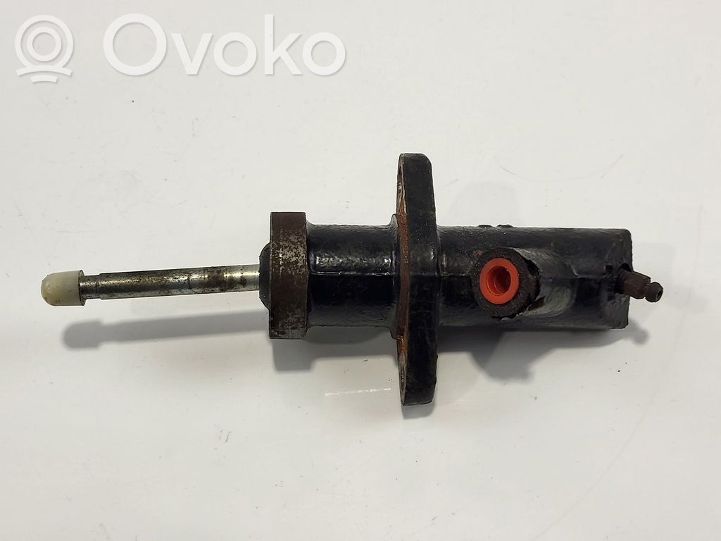 BMW 3 E36 Kytkimen apusylinteri 