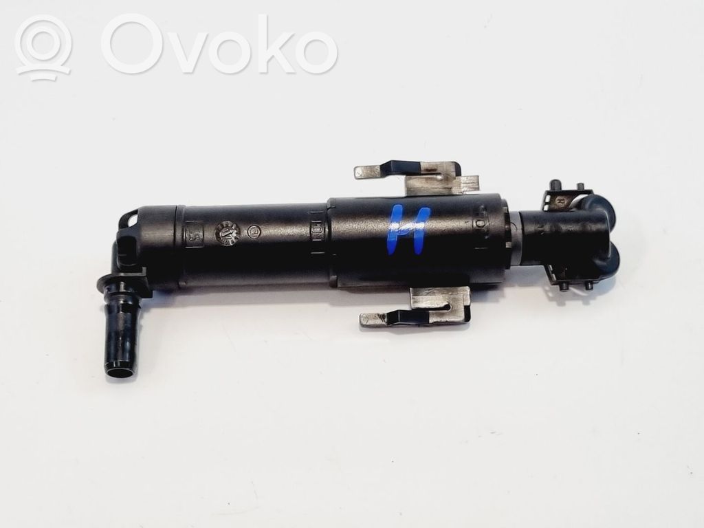 BMW 5 G30 G31 G38 Dysza spryskiwacza lampy przedniej 