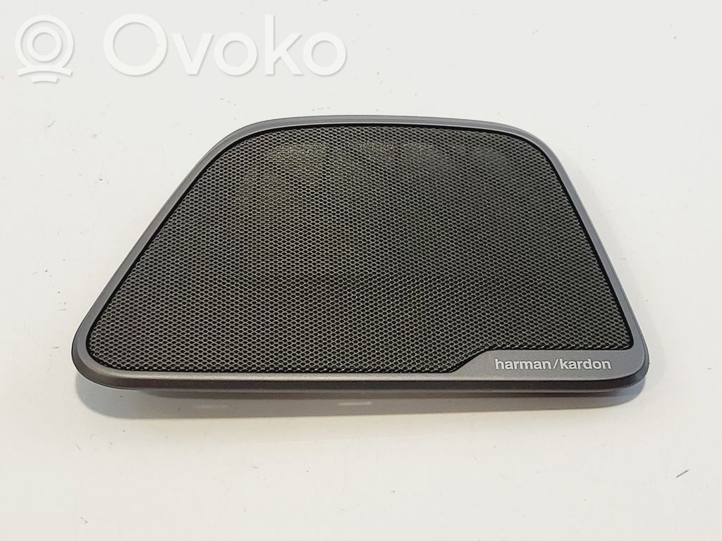BMW 5 G30 G31 G38 Maskownica głośnika drzwi przednich 