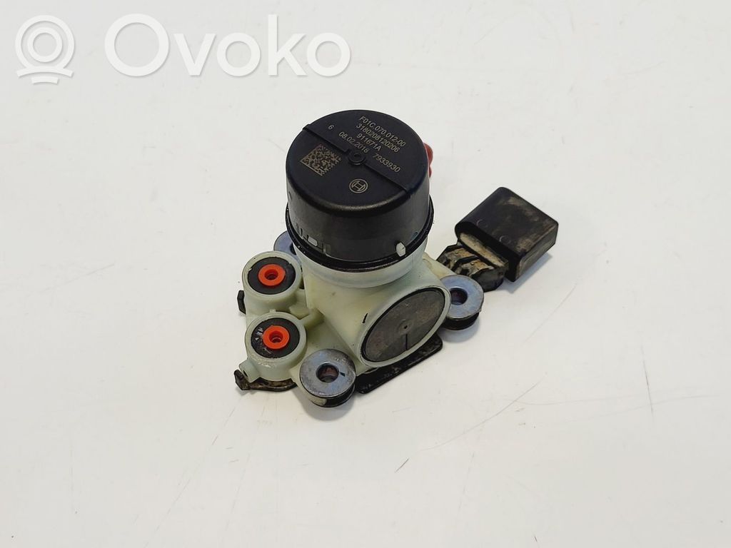 BMW 1 F20 F21 AdBlue liquid reservoir 