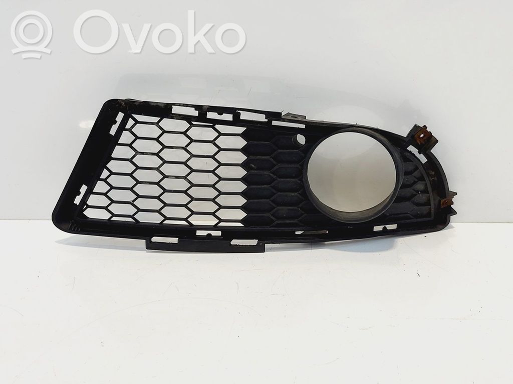 BMW 3 E90 E91 Grill / Wlot powietrza błotnika przedniego 