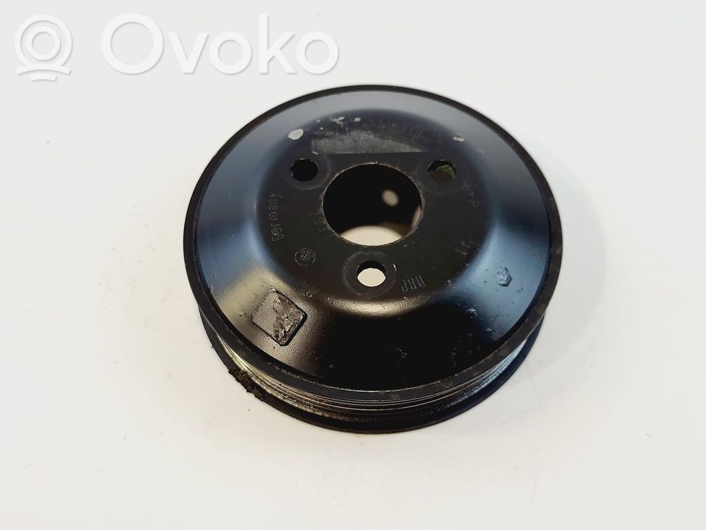 BMW X5 E70 Ohjaustehostimen pumpun hihnapyörä 