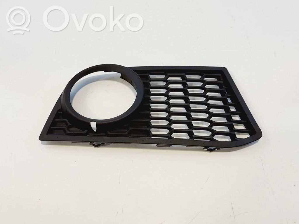BMW 5 F10 F11 Etupuskurin alempi jäähdytinsäleikkö