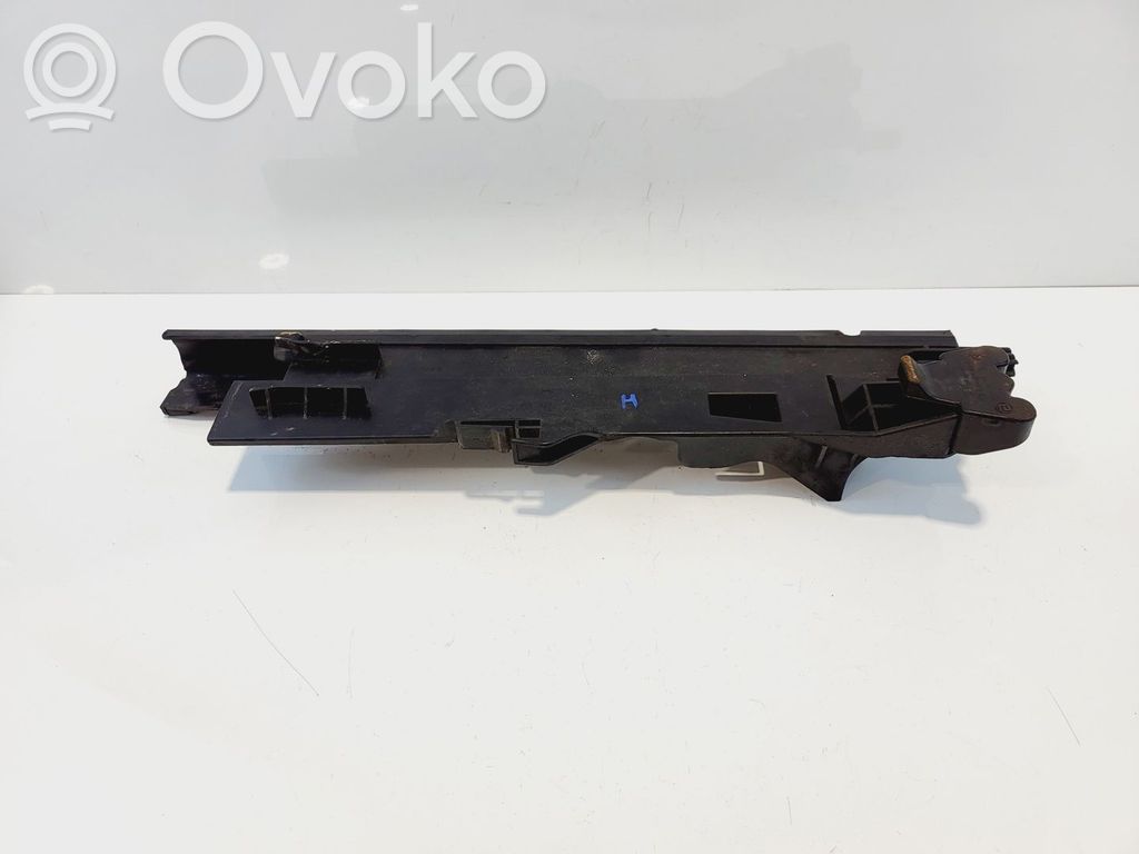 BMW X5 E70 Radiator mount bracket 