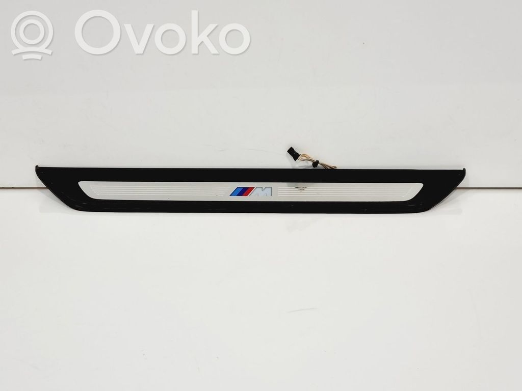 BMW 5 G30 G31 G38 Copertura del rivestimento del sottoporta anteriore