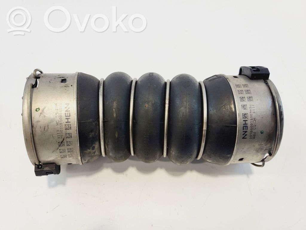 BMW 7 F01 F02 F03 F04 Tube d'admission de tuyau de refroidisseur intermédiaire 