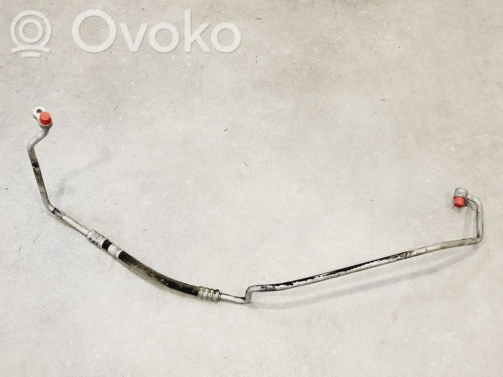 BMW 3 E90 E91 Ilmastointilaitteen putki (A/C) 