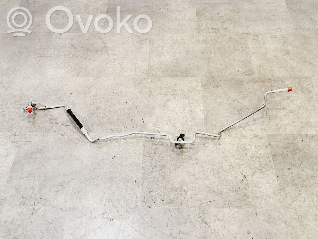 BMW 5 E60 E61 Ilmastointilaitteen putki (A/C) 
