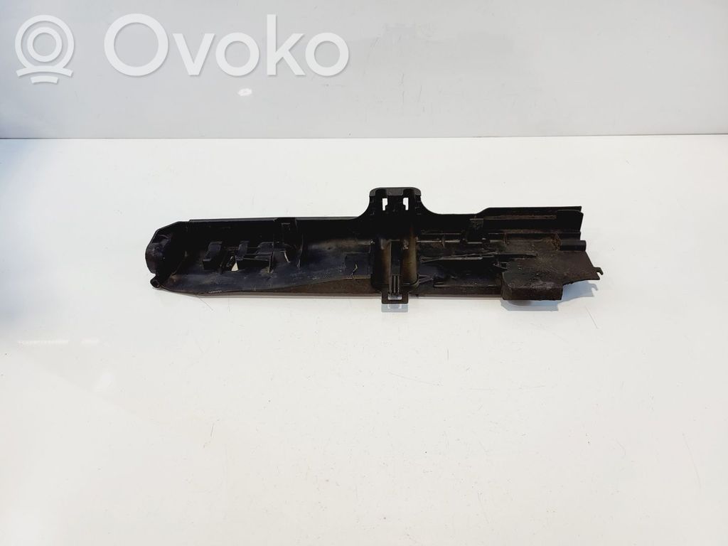 BMW 1 E81 E87 Staffa di montaggio del radiatore
