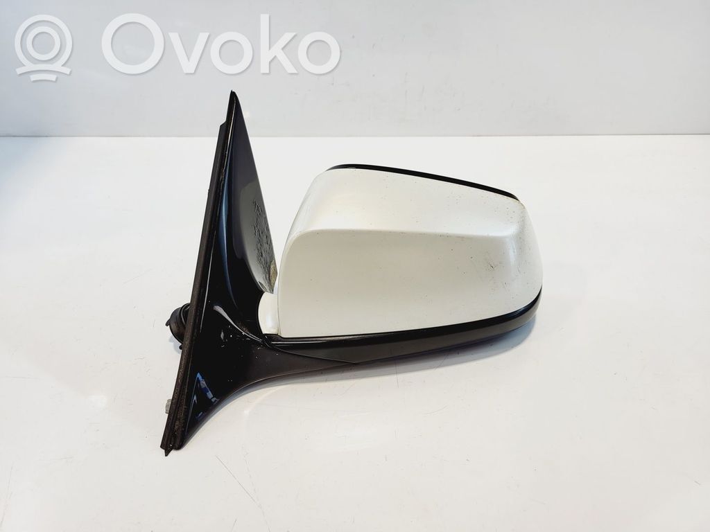 BMW 5 F10 F11 Element lusterka bocznego drzwi 