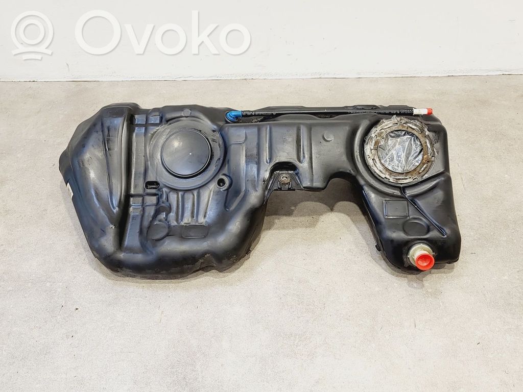 BMW 3 F30 F35 F31 Serbatoio del carburante