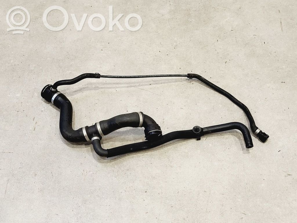 BMW 3 E90 E91 Tuyau de liquide de refroidissement moteur 