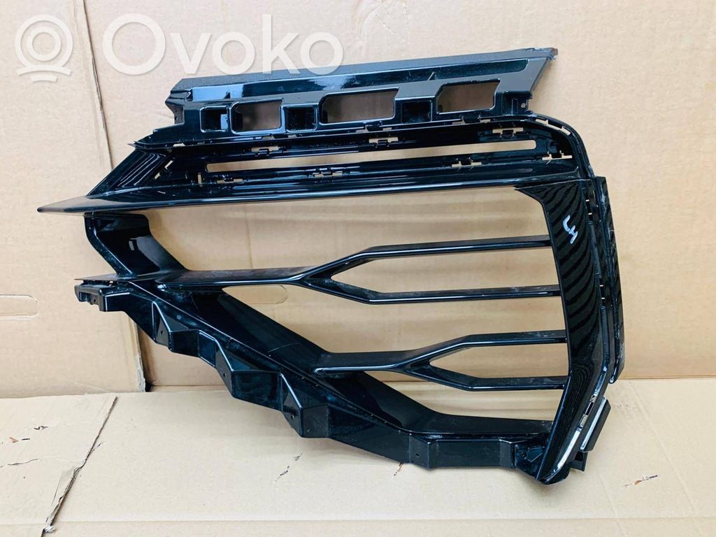 Lamborghini Urus Front bumper lower grill 