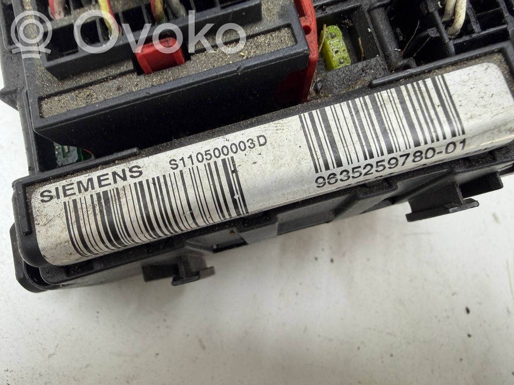 Citroen C5 Fuse module 