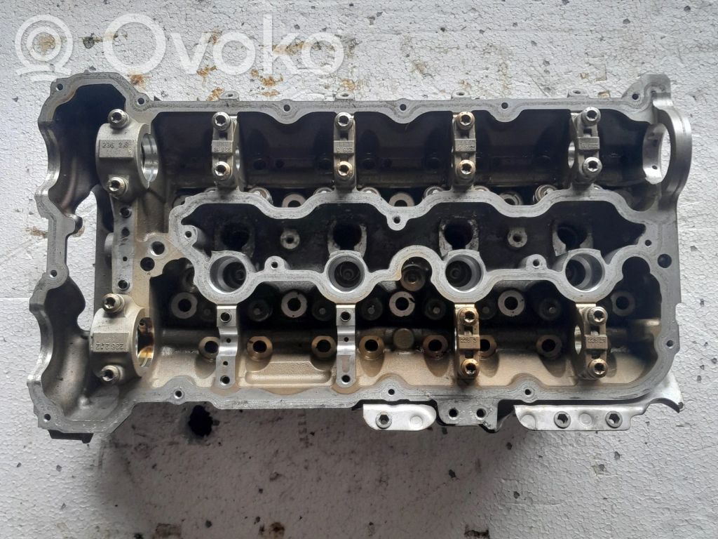 BMW 7 F01 F02 F03 F04 Galvutė 