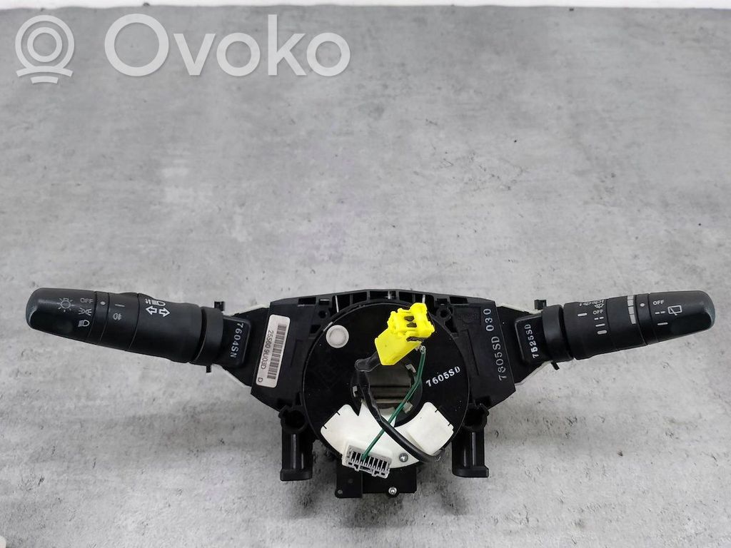 Nissan Note (E11) Manetka / Przełącznik kierunkowskazów wycieraczek 