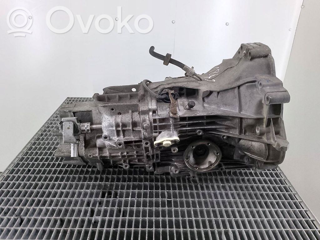 Audi A4 S4 B5 8D Mechaninė 5 pavarų dėžė 