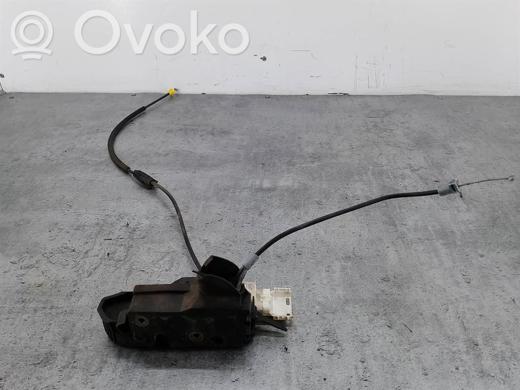 Citroen C4 I Priekšpusē slēdzene 
