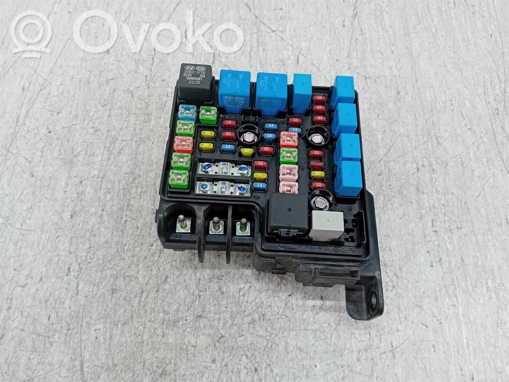 KIA Ceed Fuse box set 